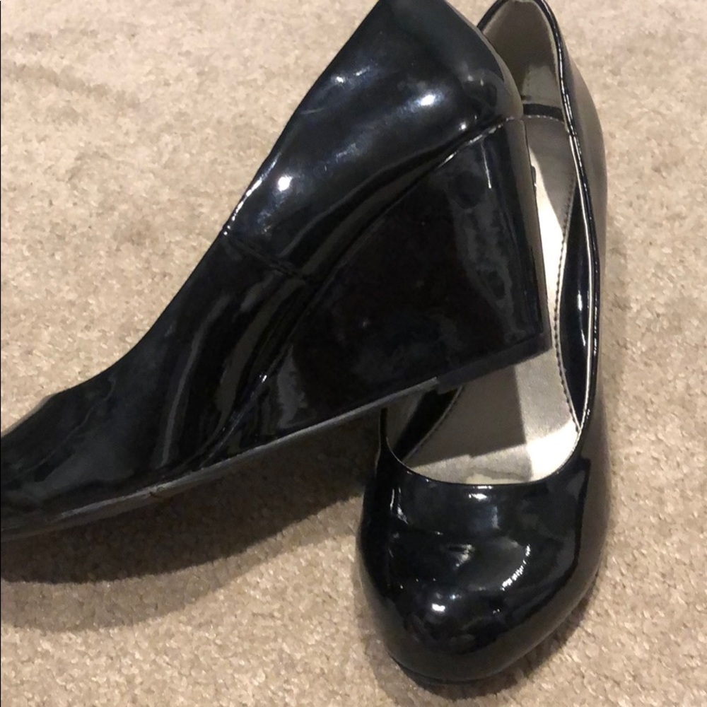 Chinese laundry platform round toe shoe 5.5